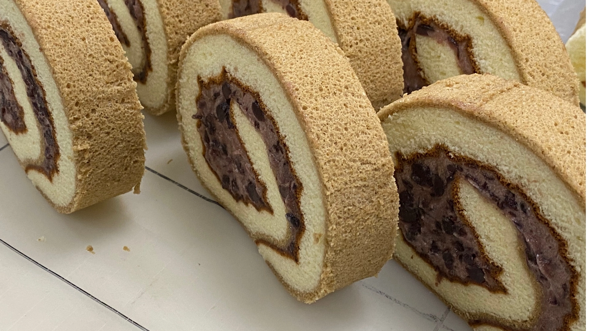 超音波切断による繊細な洋菓子